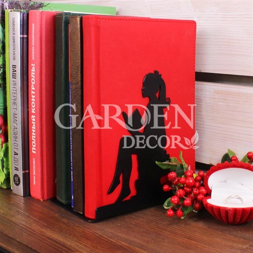Подставка для книг на полке Девочка металл чёрный 705-016B - фото 68828